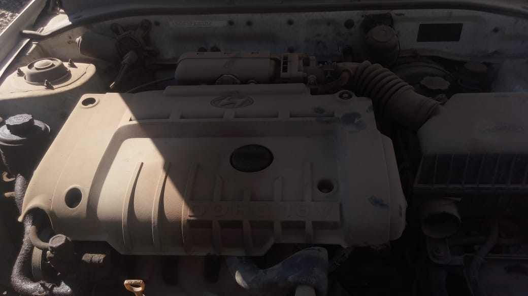  Hyundai ACCENT 2004    EN DESARME